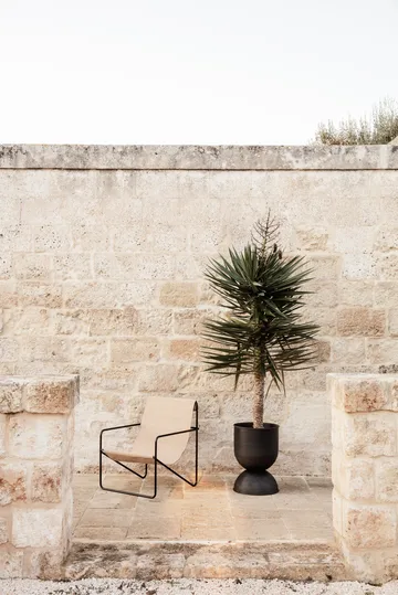 Doniczka Hourglass, średnia Ø40 cm - Czarno-szara - Ferm Living