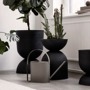 Doniczka Hourglass, średnia Ø41 cm - Czarno-szara - Ferm Living