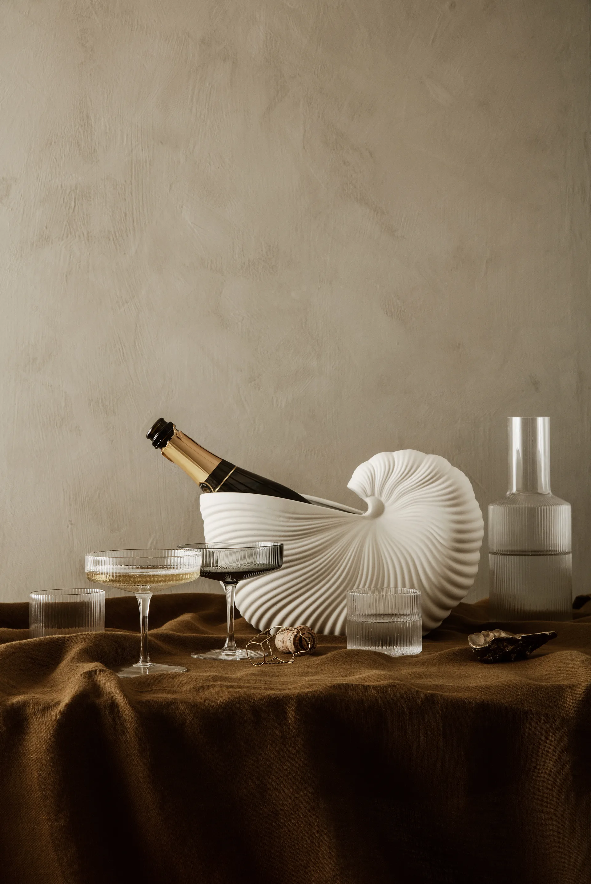 Doniczka Shell, Off white, 31x15x21cm Ferm Living