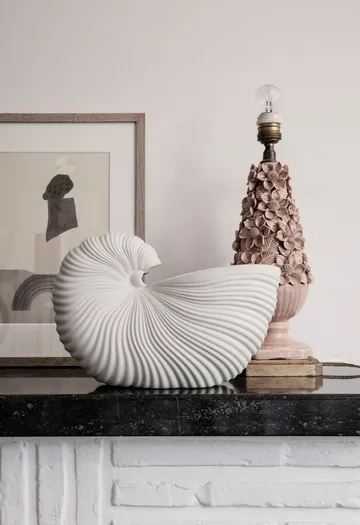 Doniczka Shell - Off white, 31x15x21cm - Ferm Living