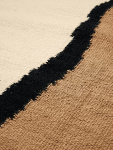 Dywan Soil Kelim - Dark sand-off white, 140x200 cm - Ferm Living