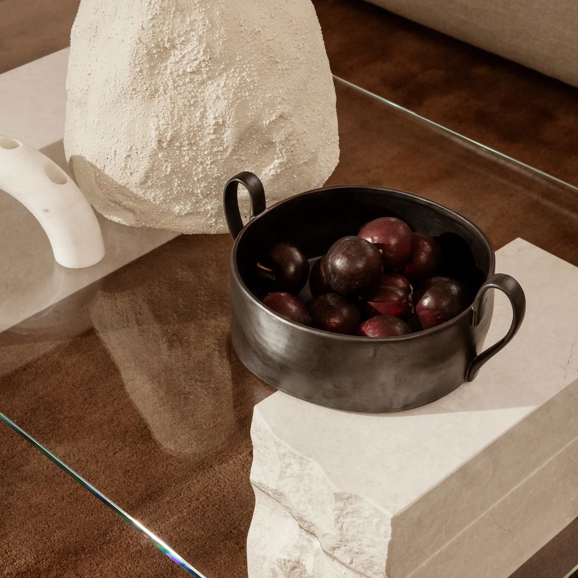 Flow Centrepiece miska, black Ferm Living