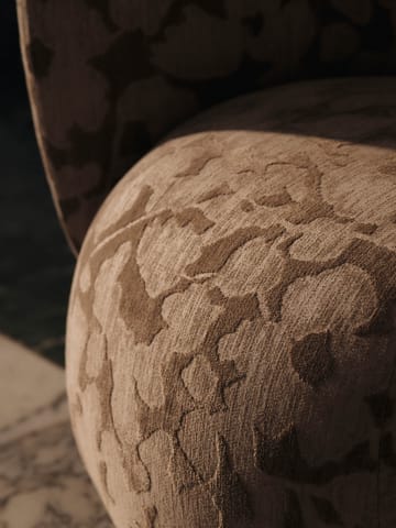 Fotel do salonu Rico lounge chair - Cilla-Taupe - Ferm Living