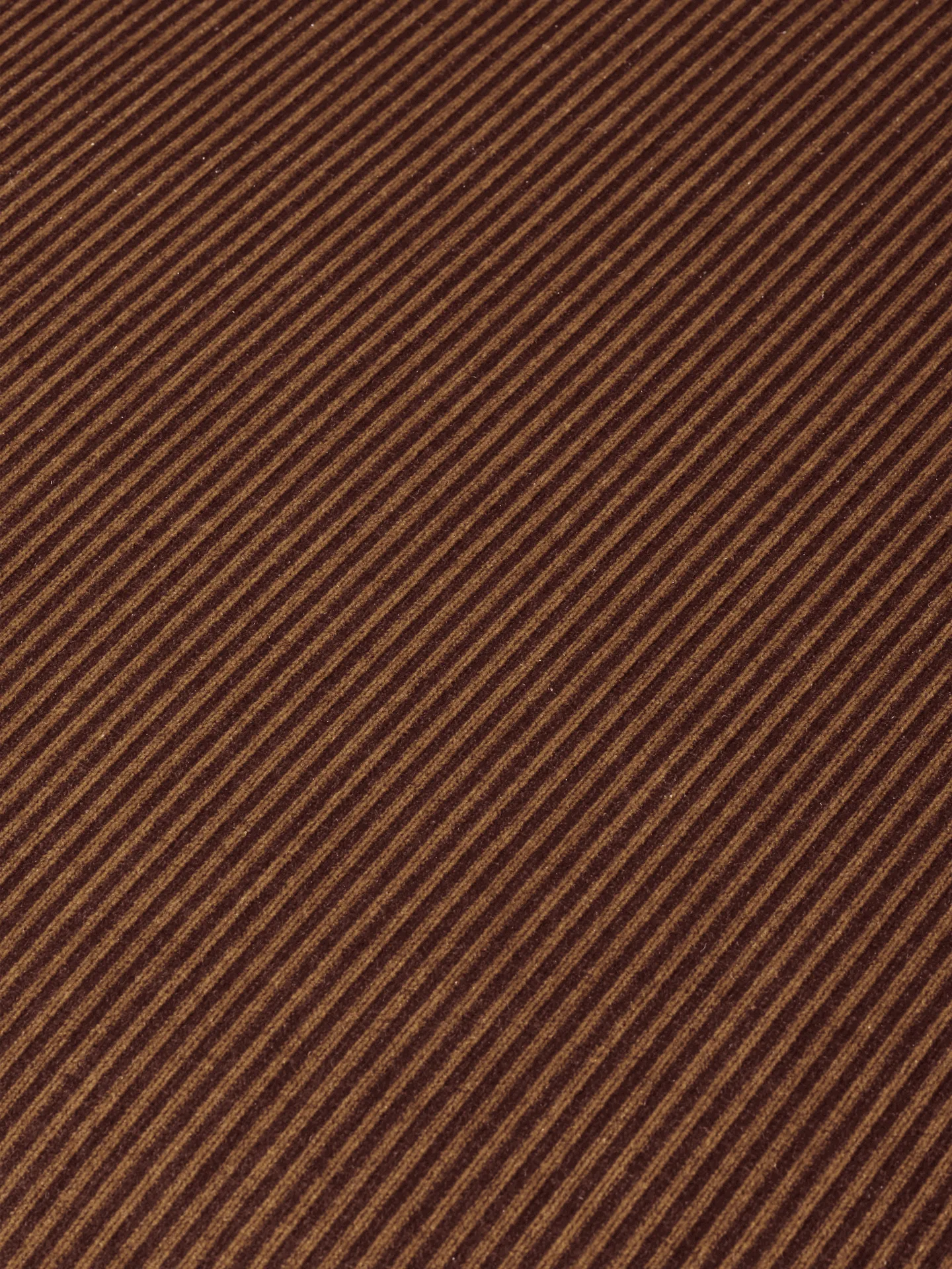 Fotel Rico Lounge obrotowy, Devoré velvet-Rust Ferm Living