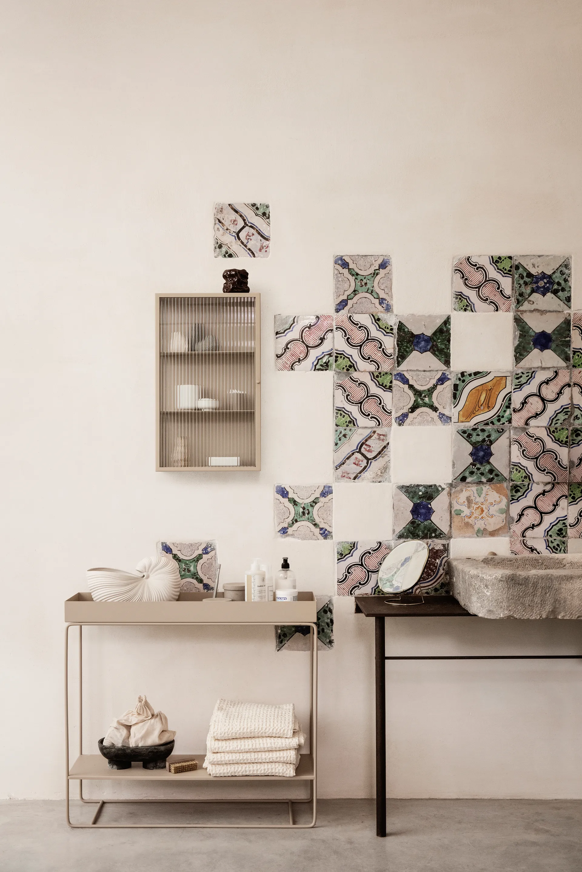 Haze szafka ścienna, Cashmere Ferm Living