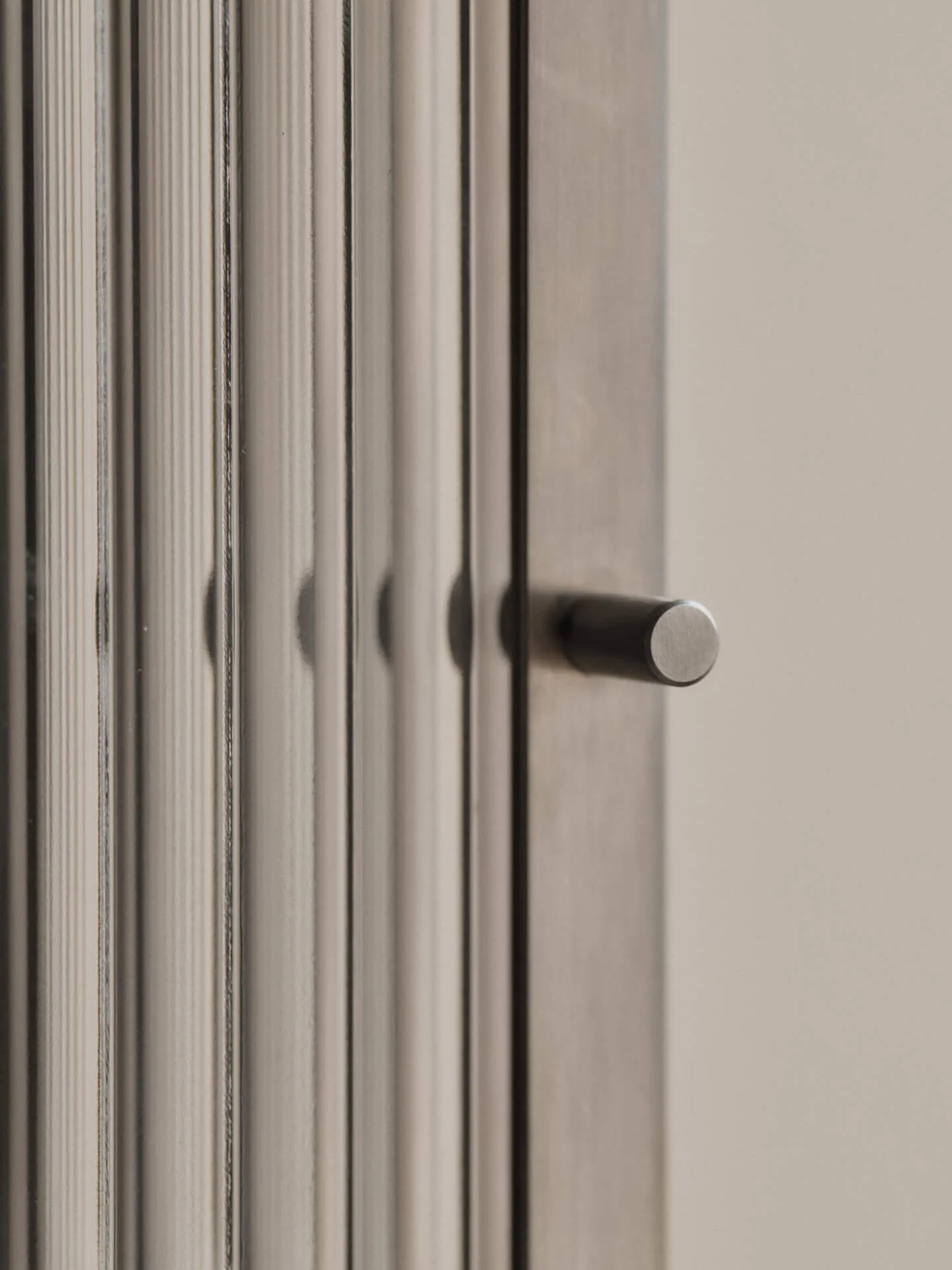 Haze szafka ścienna, Reeded glass - stainless steel Ferm Living