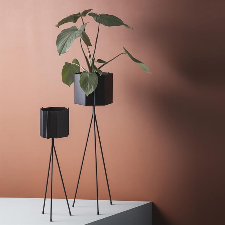 Hexagon doniczka, czarna, x-duży Ferm Living