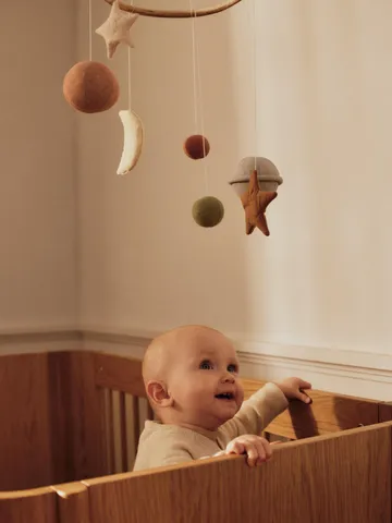 Karuzela do łóżeczka Skye - Multi, Ø23,4x75 cm - Ferm Living