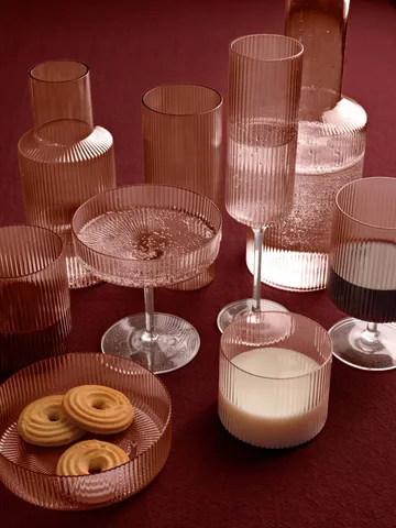 Kieliszki do wina Ripple 2 szt. - Blush - Ferm Living