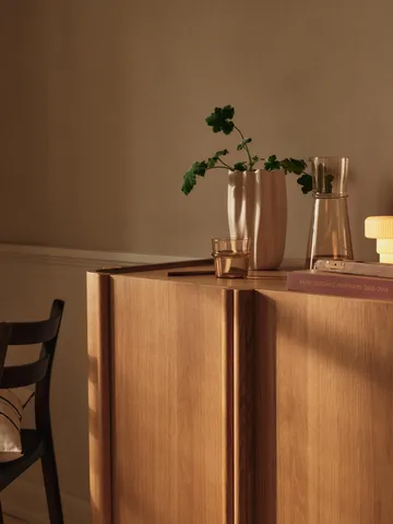 Komoda Tilu - Natural oak, 103x58x90 cm - Ferm Living