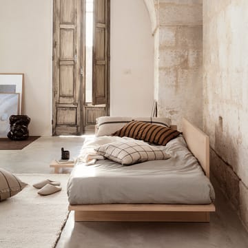 Kona stolik boczny - d�ąb - Ferm Living