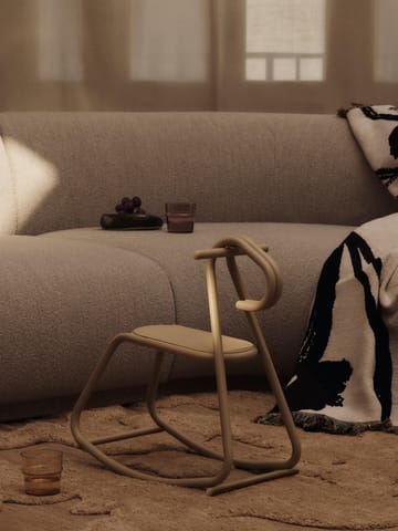 Konik na biegunach Lussi - Cashmere - Ferm Living