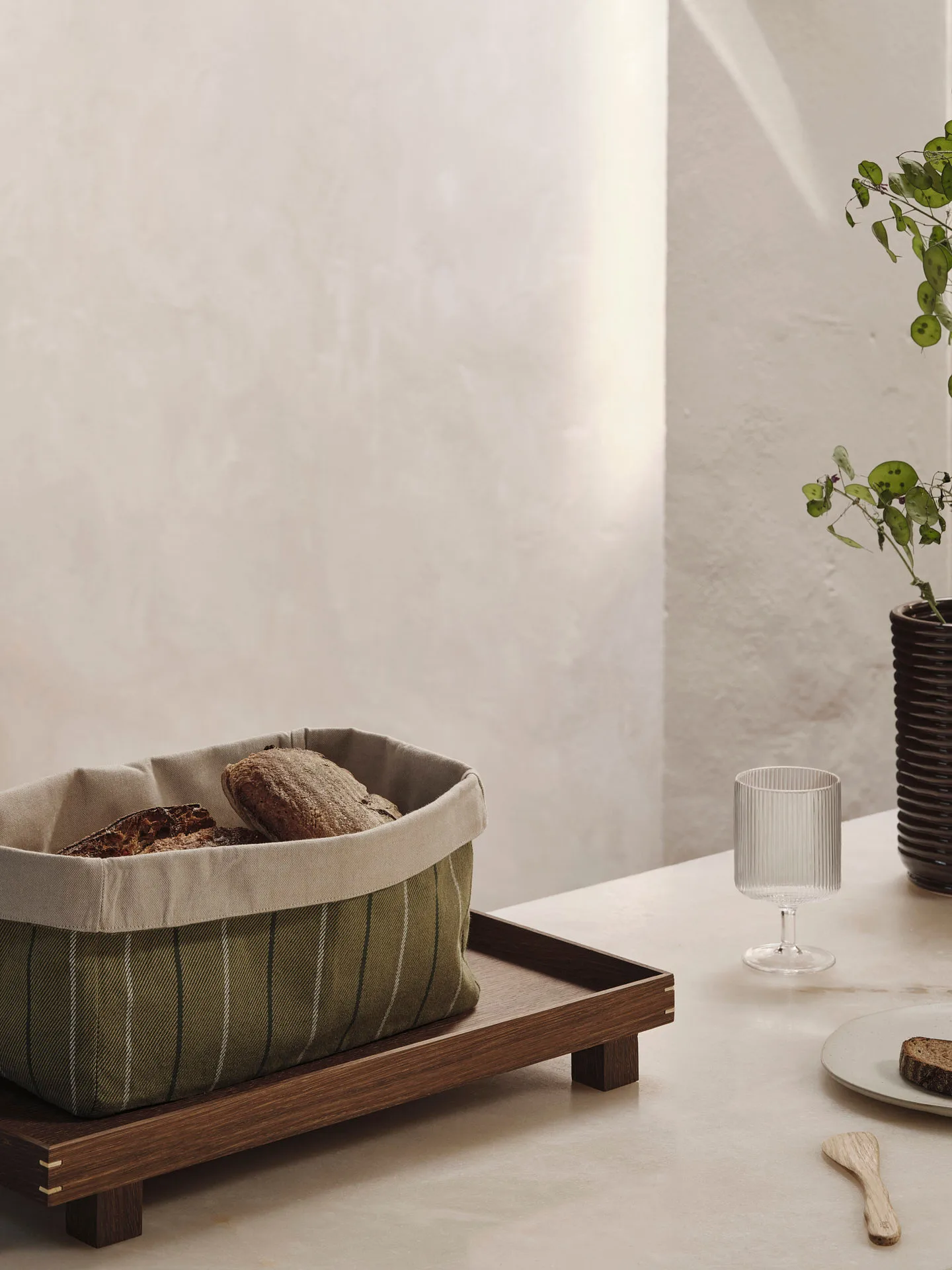 Koszyk na pieczywo Ito Kitchen Basket 19x30 cm, Natural-seaweed Ferm Living