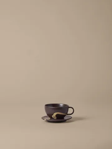 Koyo filiżanka ze spodkiem 360 ml - Dark brown-buff - Ferm Living