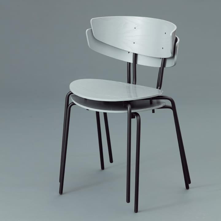 Krzesło Herman, walnut, czarny stalowy stojak Ferm Living