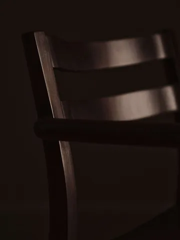 Krzesło z podłokietnikami Boda - Dark stained beech - Ferm Living