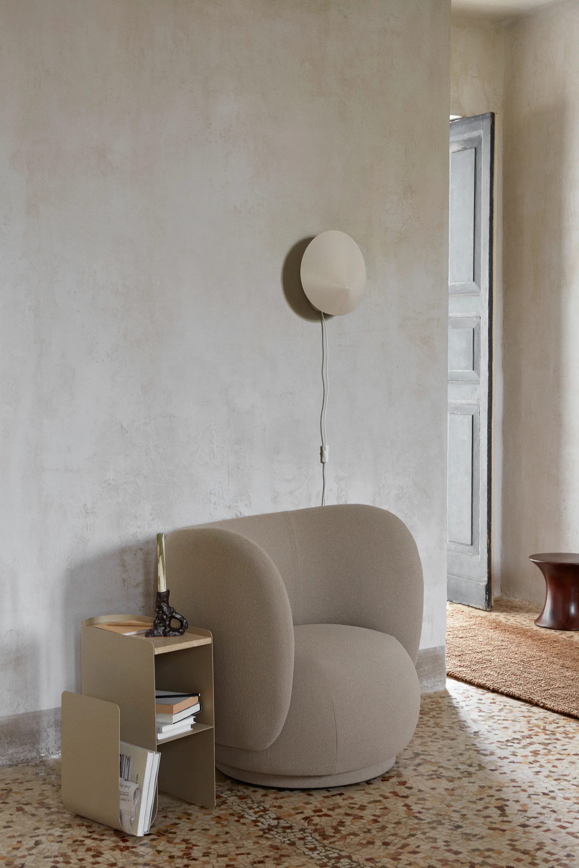 Lampa ścienna Arum wall scone, Cashmere Ferm Living