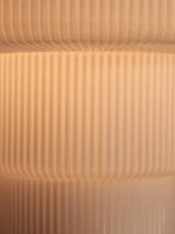 Lampa stołowa Ripple - White, Ø28x28 cm - Ferm Living