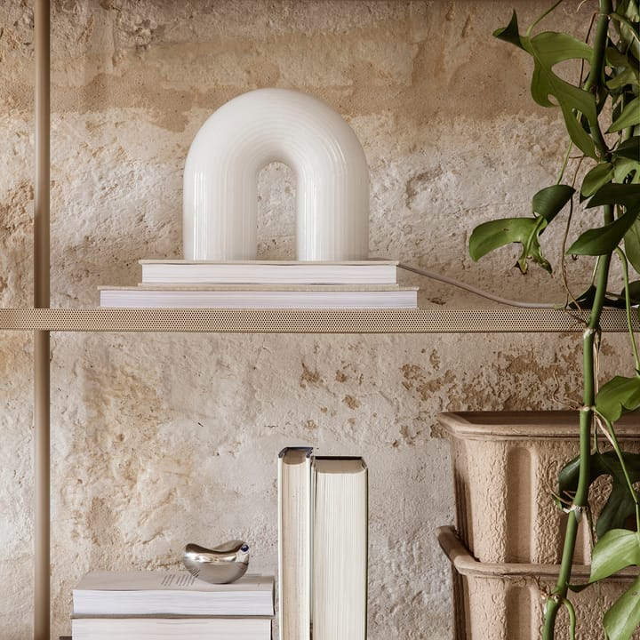 Lampa stołowa Vuelta , Biała Ferm Living