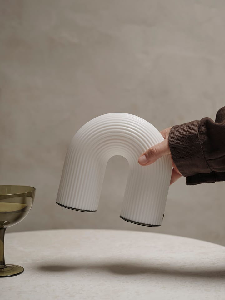 Lampa stołowa Vuelta portable, White Ferm Living
