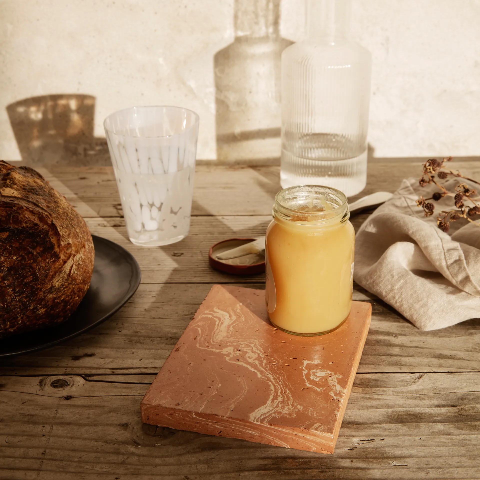 Merge podstawka ceramiczna, Terakota Ferm Living