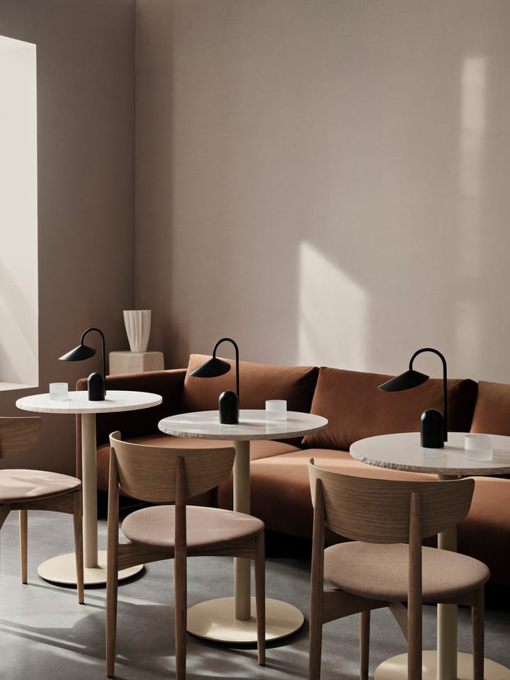 Mineral stolik kawowy , Bianco curia, cashmere Ferm Living