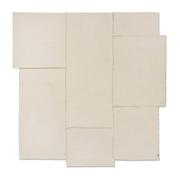 Narzuta Offset 264x272 cm - Złamana biel - Ferm Living