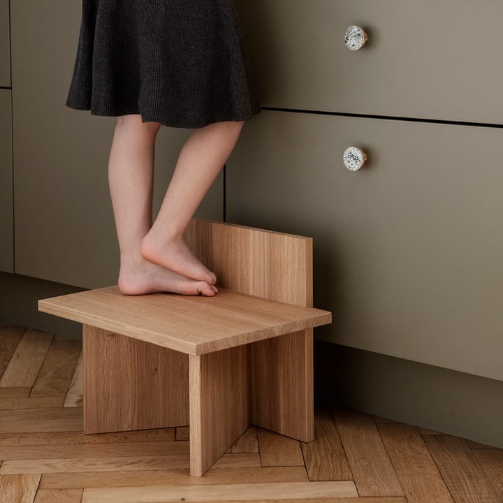 Oblique stołek, Dąb Ferm Living