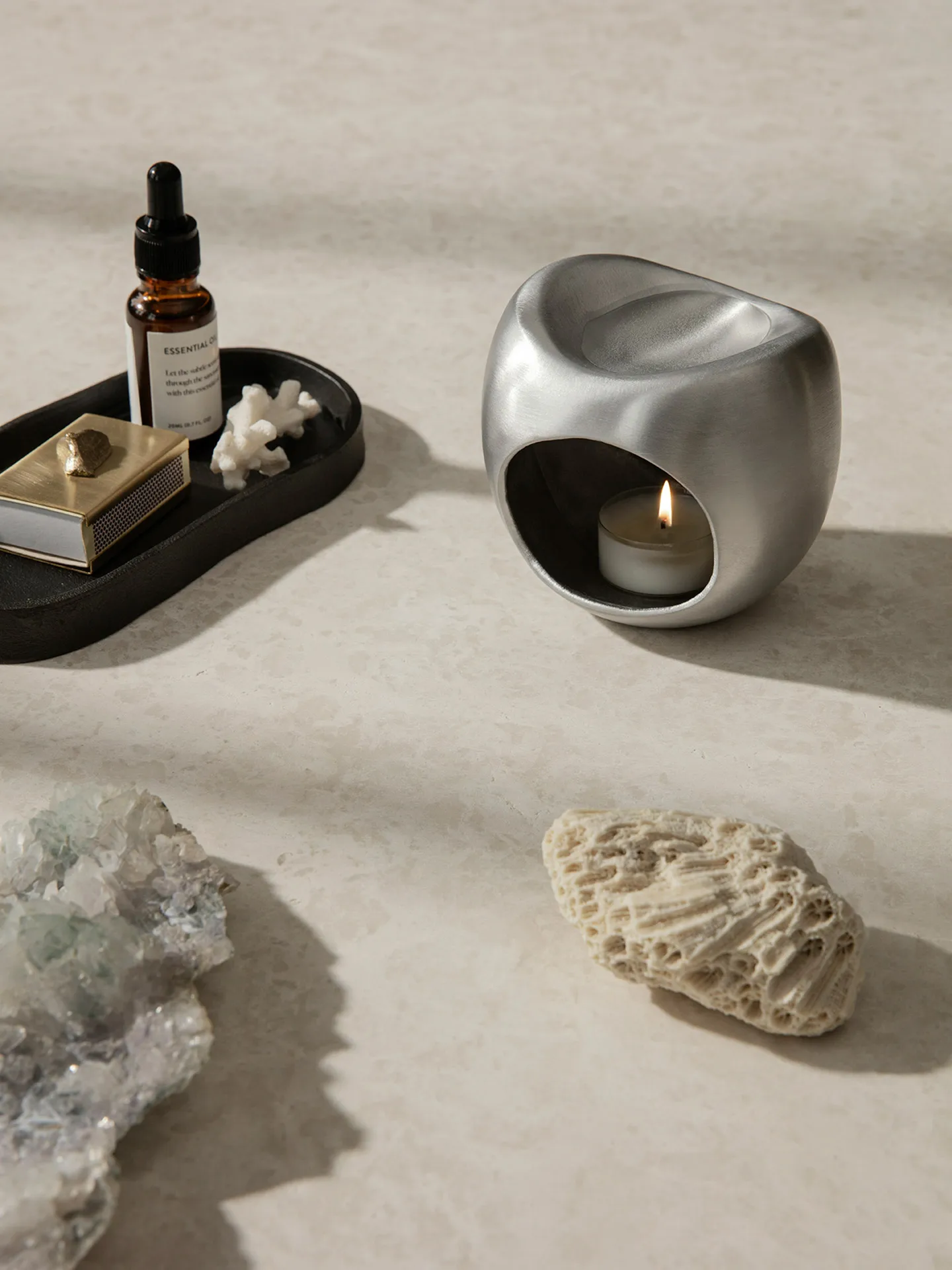 Odel kominek do aromaterapii, Aluminium Ferm Living
