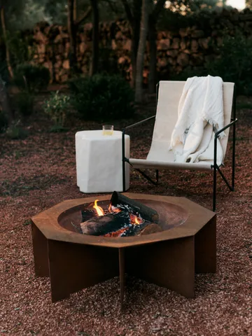 Otto fire pit palenisko - Rust, Ø85,5×29 cm - Ferm Living