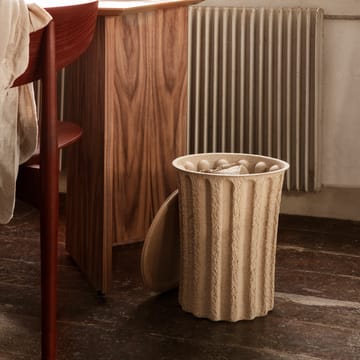 Paper Pulp papierowy kosz na śmieci - Brown - Ferm Living