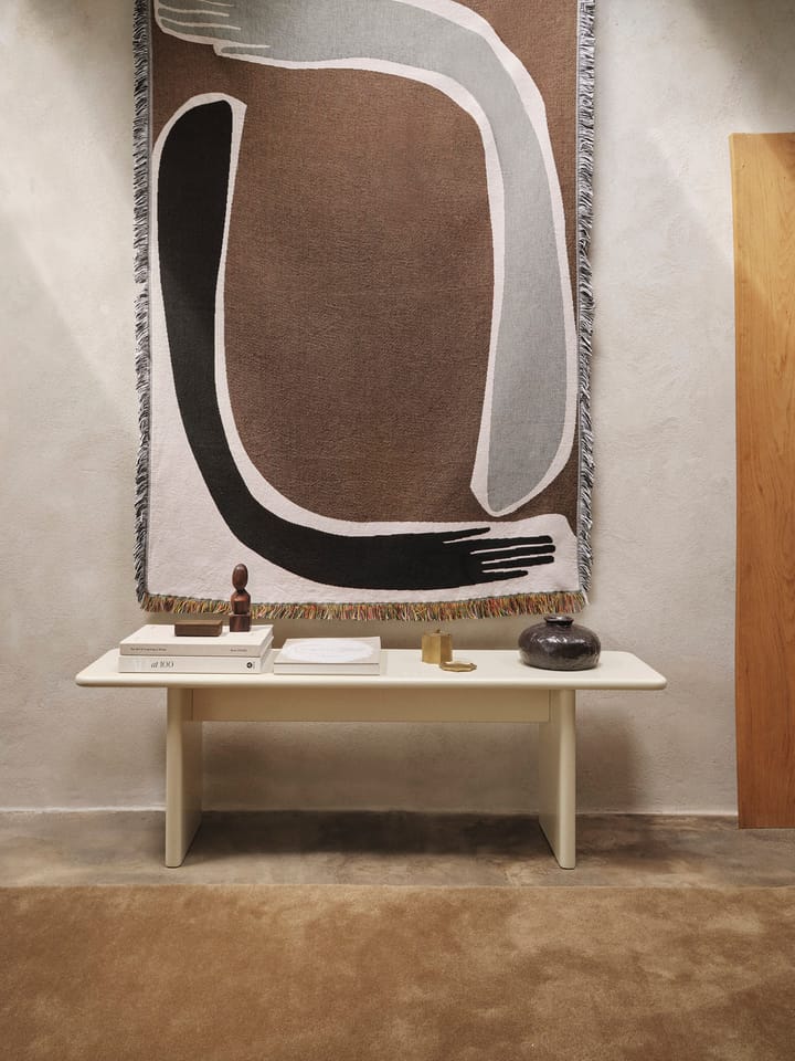 Pled Pose Tapestry 120x170 cm, Coffee Ferm Living