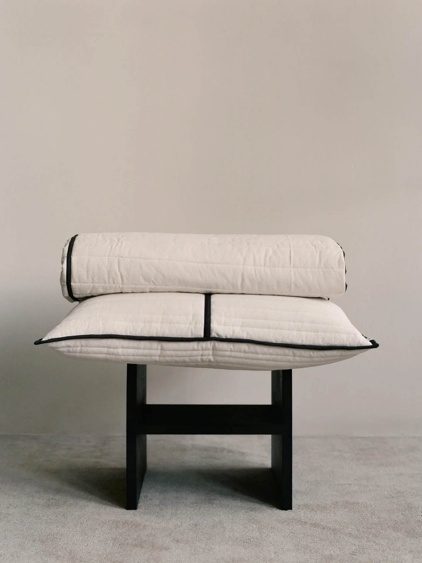Poduszka pikowana Vari  60x80 cm, Natural-dark chocolate Ferm Living