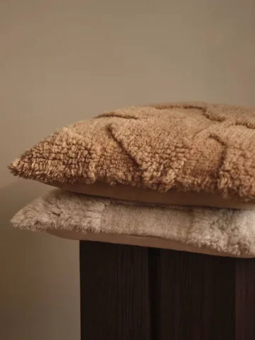 Poduszka tufted Rime - Off-white, 50x50 cm - Ferm Living