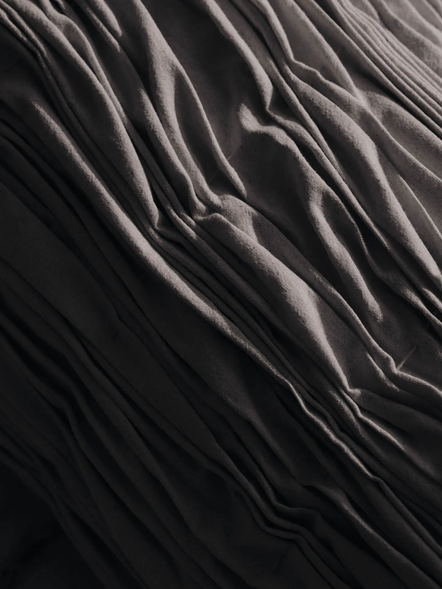 Poduszka wałek Falda smocked bolster, Undyed Ferm Living