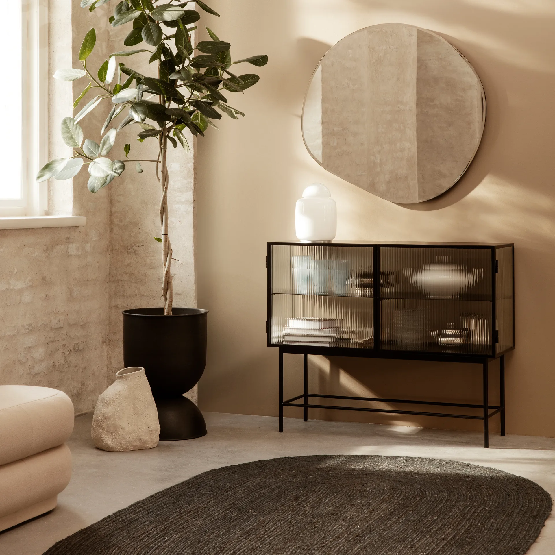 Pond lustro extra large, brass Ferm Living