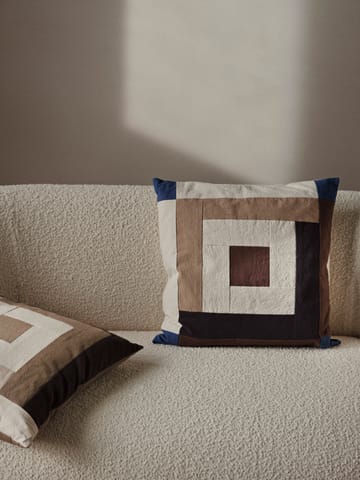 Poszewka na poduszkę Border patchwork 50x50 cm - Carob brown-bright blue - ferm LIVING
