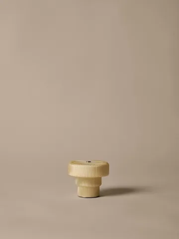 Przenośna lampka stołowa Ripple - Oat, 10cm - Ferm Living