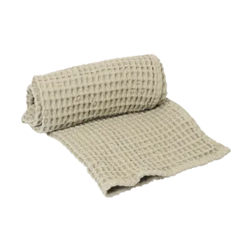 Ręcznik z bawełny organicznej 50x100 cm - Light Celedon - Ferm Living