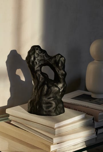 Rzeźba Grotto - Aluminium barwione na czarno - Ferm Living