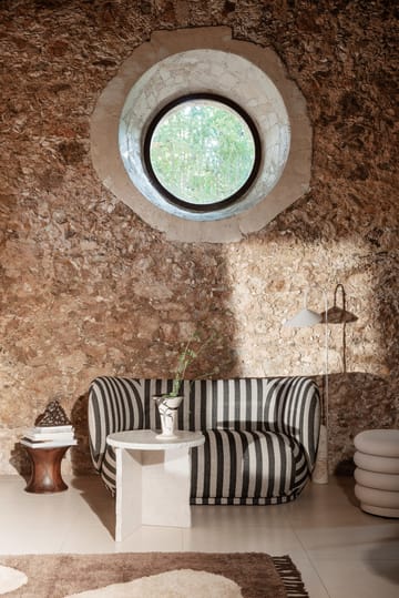 Sofa 2-osobowa Rico - Louisiana sand black - Ferm Living