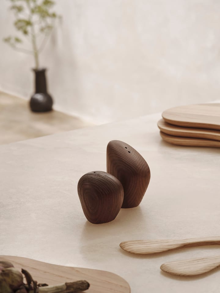 Solniczka i pieprzniczka Cairn, Dark brown Ferm Living
