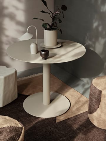 Stół Pond Ø88x72 cm - Cashmere - Ferm Living