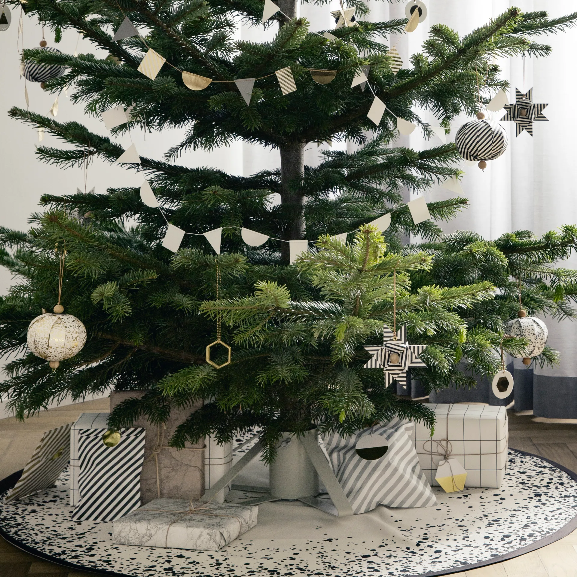 Stojak choinkowy Ferm Living, Szary Ferm Living