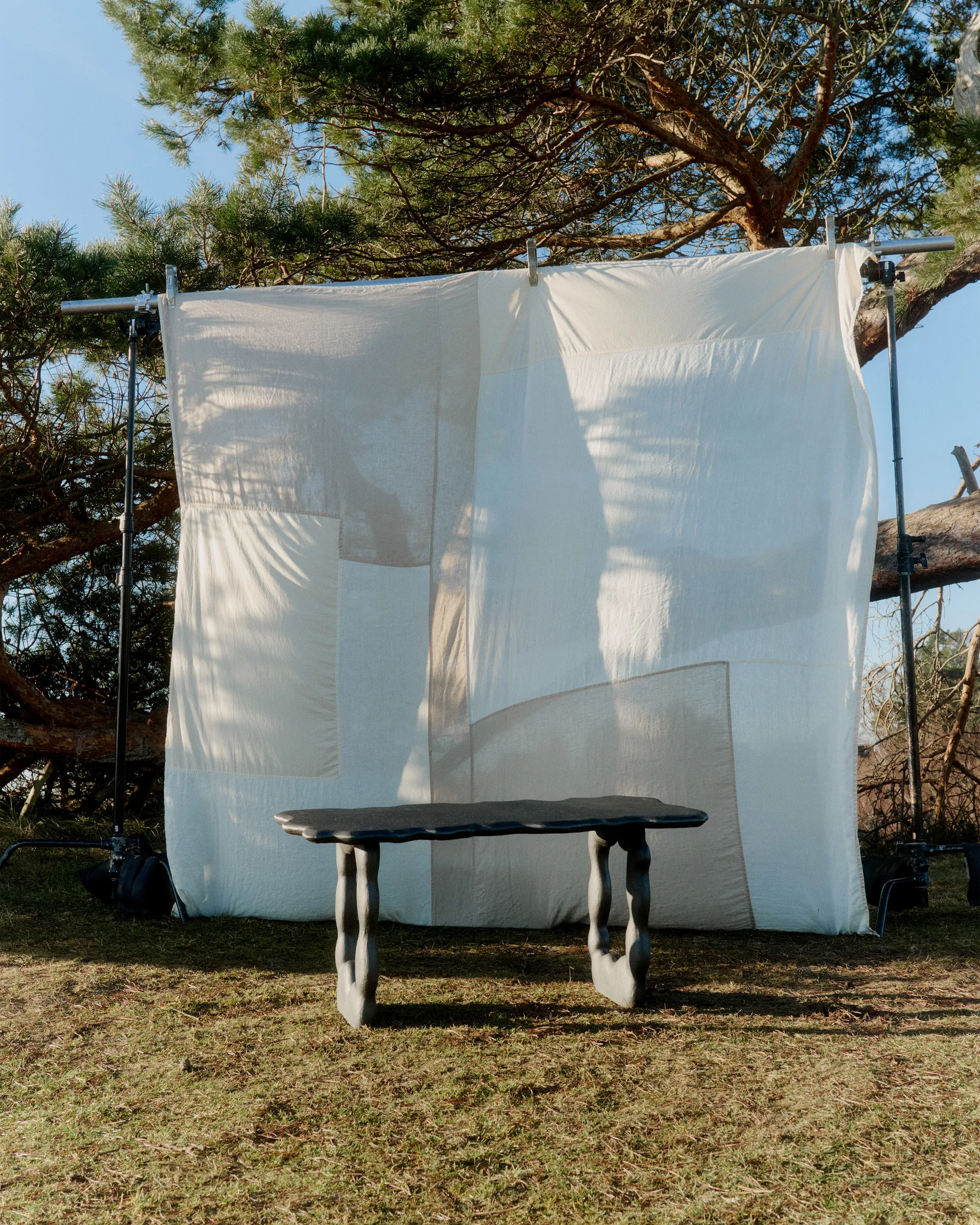 Stolik kawowy Dal Piece 100x50x47 cm, Czarny aluminium Ferm Living