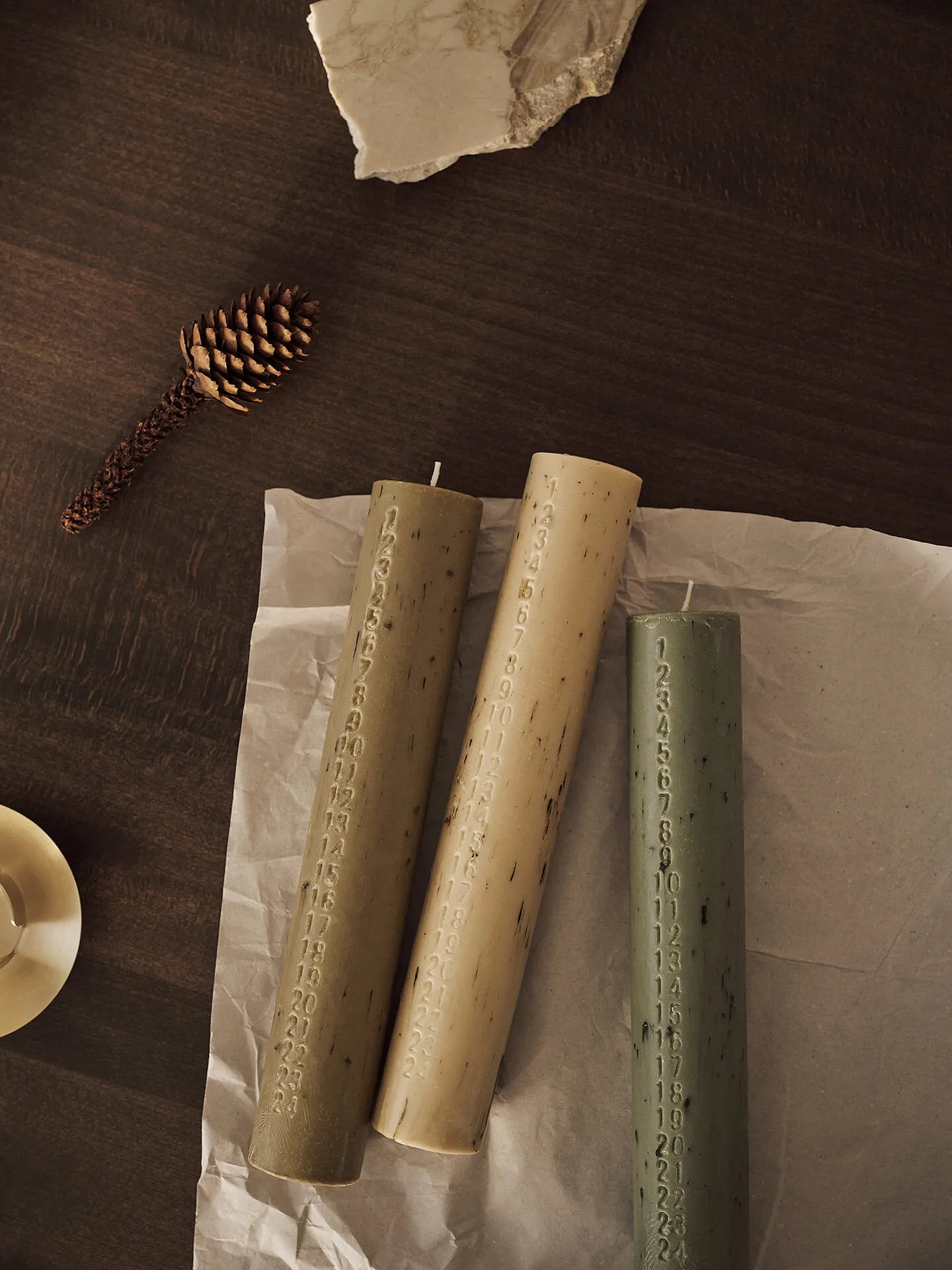 Świeca adwentowa Mura, Artichoke green Ferm Living