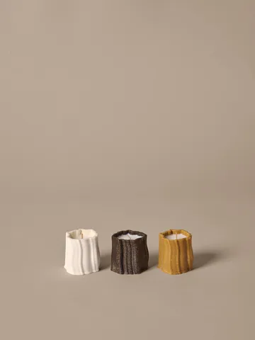 Świeca zapachowa Rylith 13 h, 3 sztuki - Figa, trawa cytrynowa, rumianek - Ferm Living