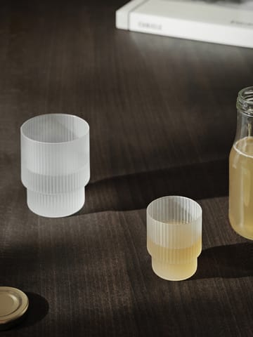 Szklani Ripple small 60 ml 4 szt - Frosted - Ferm Living