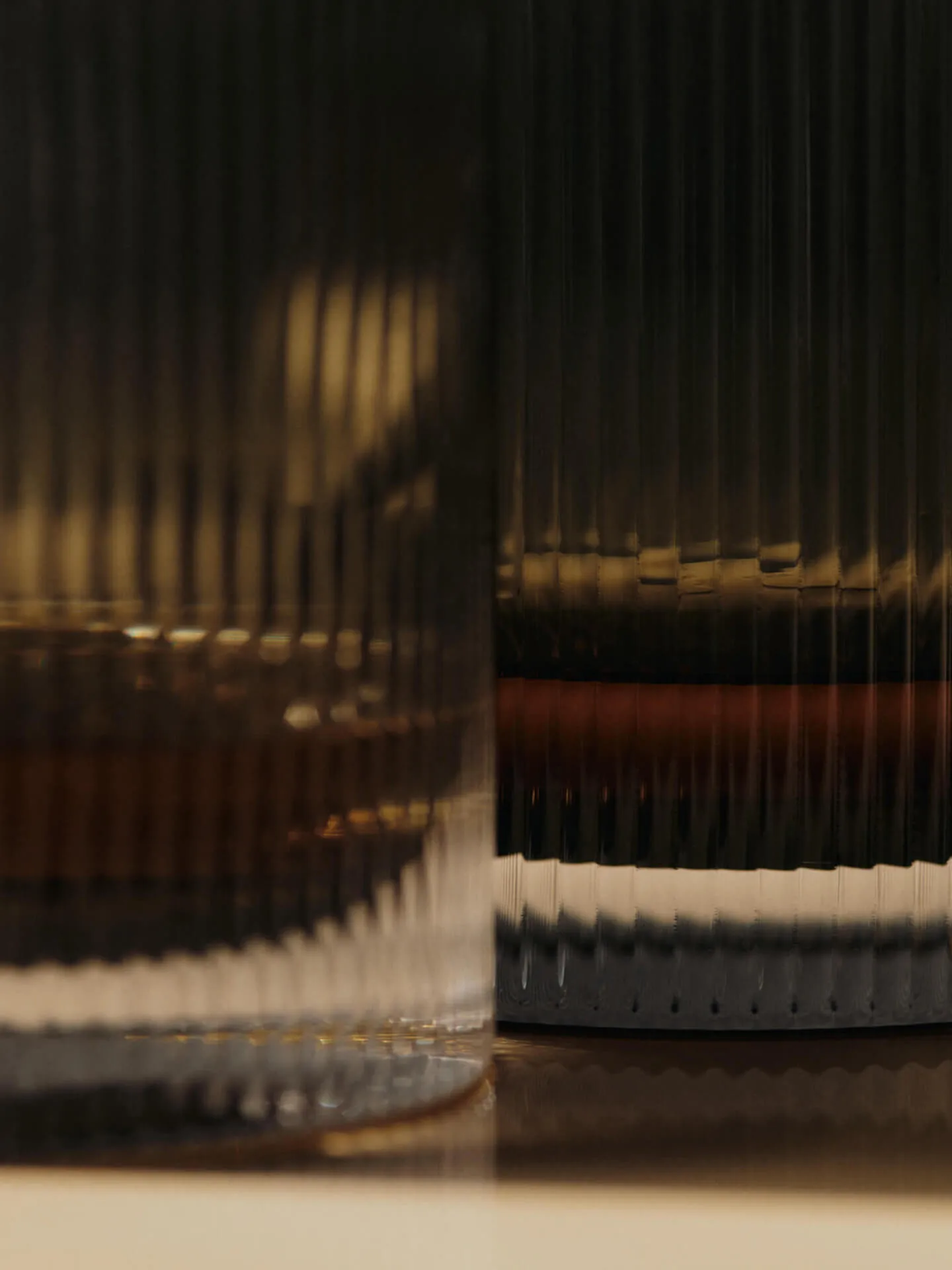 Szklanki typu tumbler Ripple 250 ml, 2-pak, Przydymiony szary Ferm Living