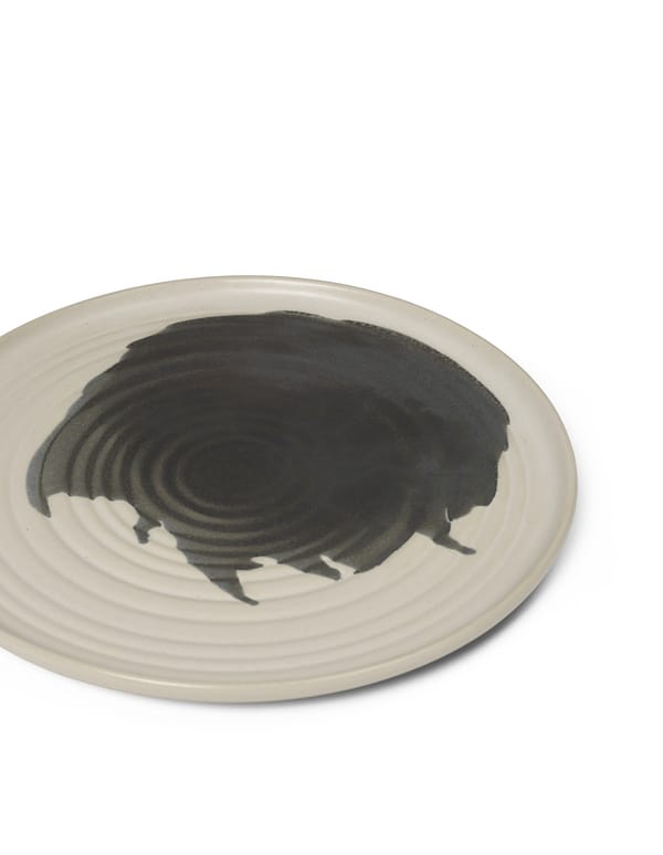 Talerz Omhu ⌀26,5 cm, off white-charcoal Ferm Living